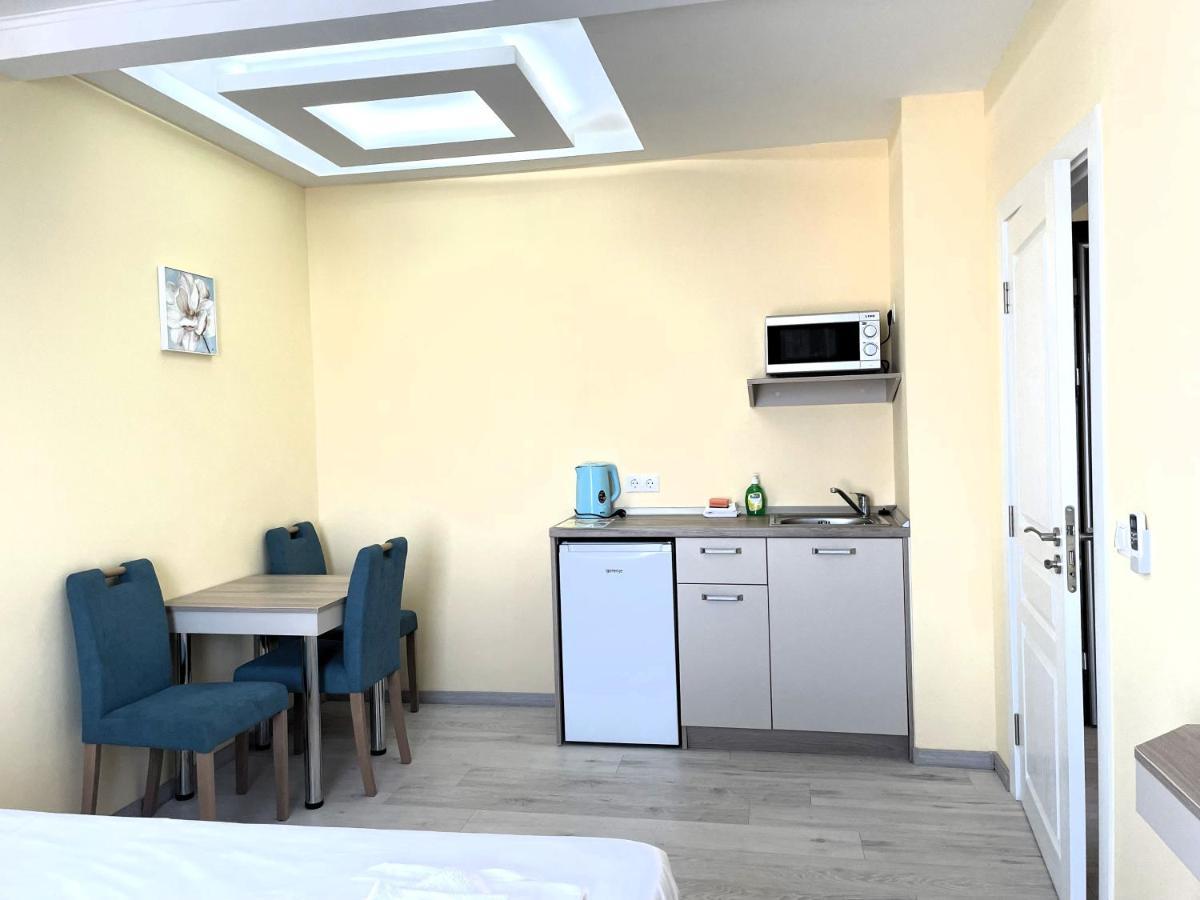 Aparthotel Stamopolu Lux free parking à Primorsko Extérieur photo