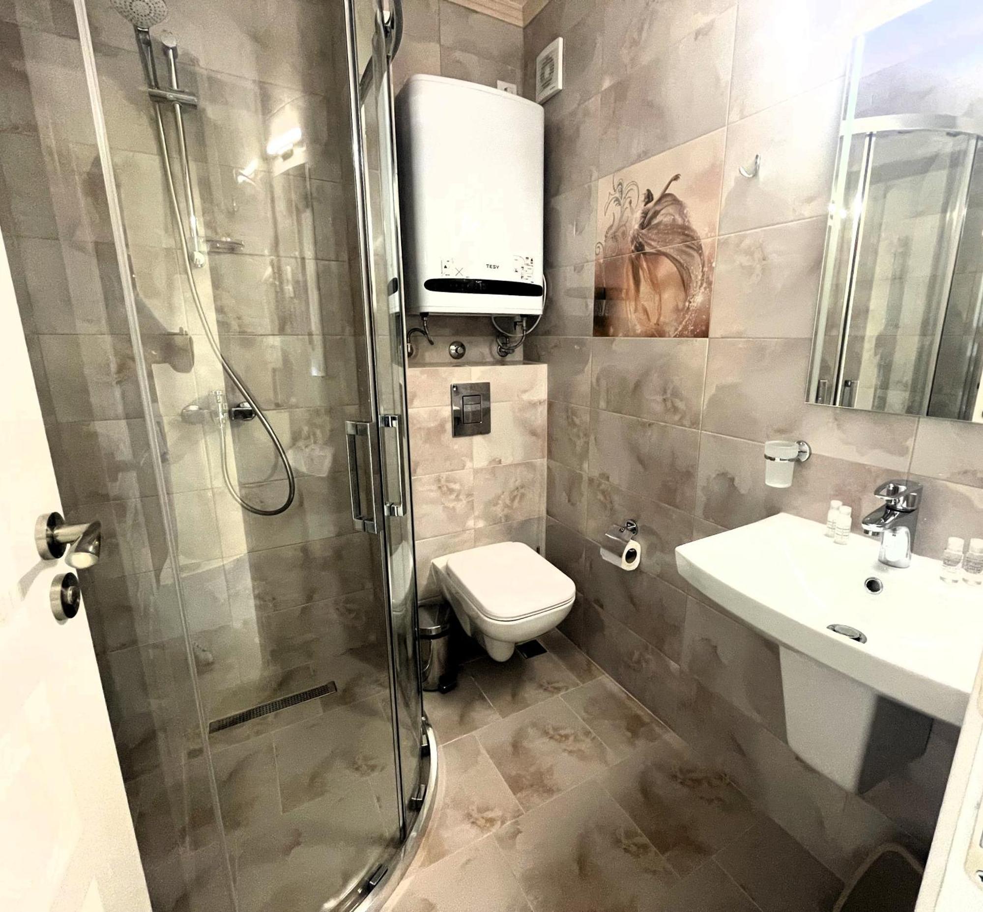 Aparthotel Stamopolu Lux free parking à Primorsko Extérieur photo